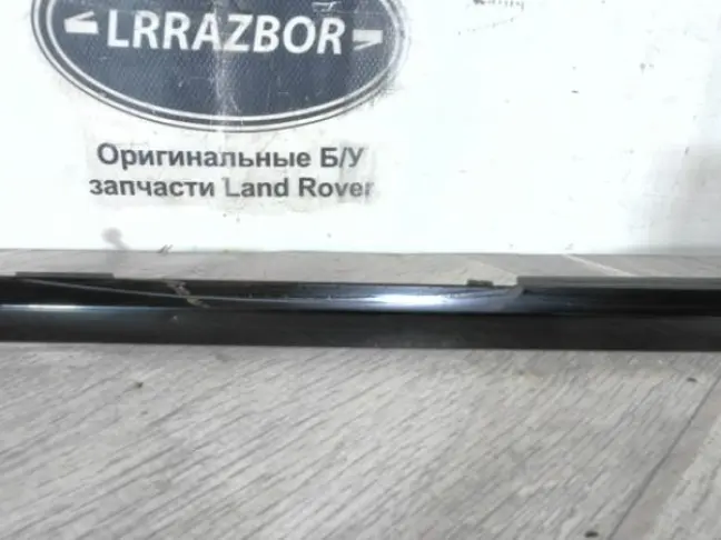 Молдинг стекла передний левый Range Rover 4 L405