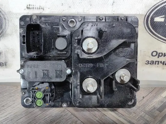 Преобразователь напряжения  Range Rover 4 L405