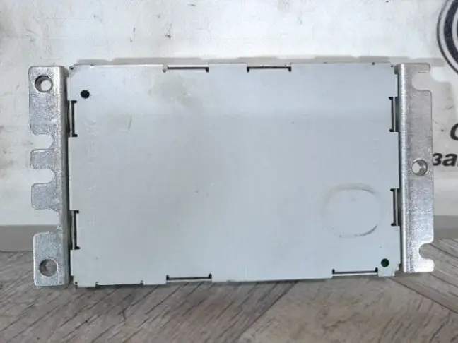 Блок управления радиоприемником Range Rover 4 L405