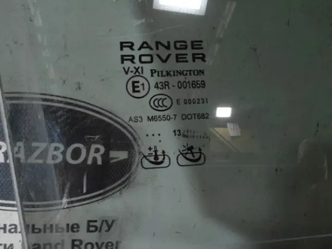 Стекло заднее правое Range Rover 4 L405 5.0SC