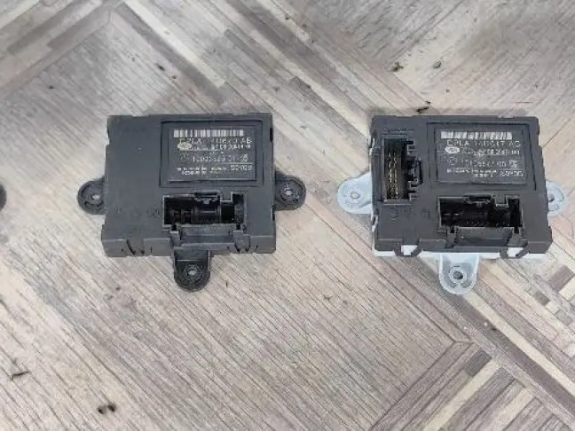 Замки дверей с доводчиком  Range Rover 4 L405