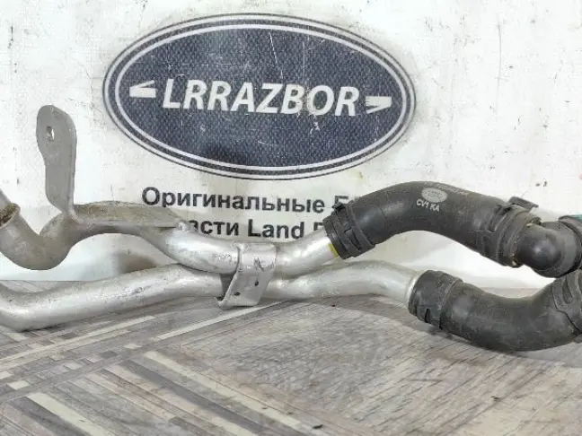 Патрубок охлаждения Range Rover 4 L405 5.0SC