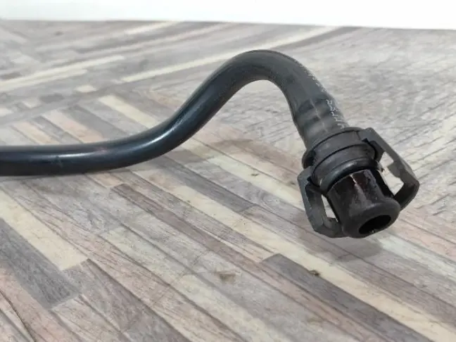 Патрубок охлаждения Range Rover 4 L405 5.0SC