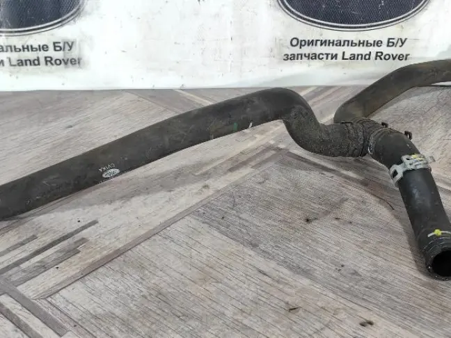 Патрубок охлаждения Range Rover 4 L405 5.0SC