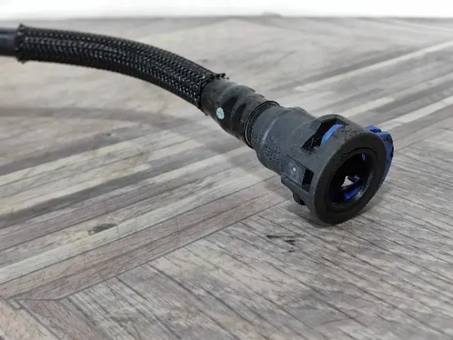 Топливная трубка Range Rover 4 L405 5.0SC