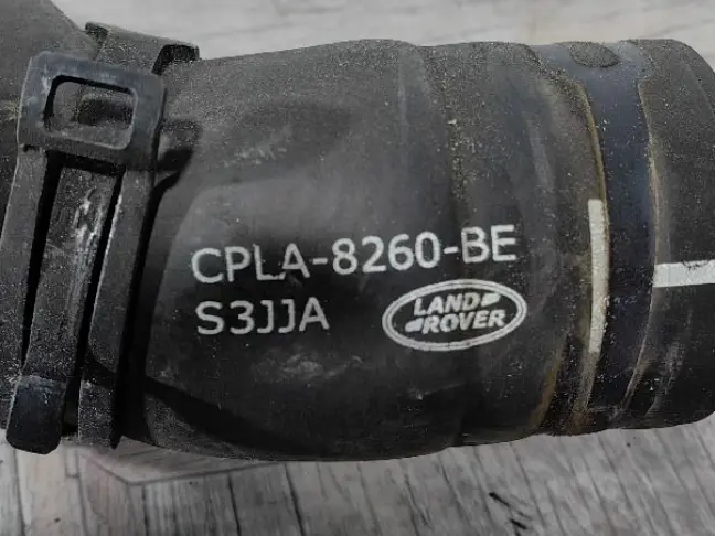 Патрубок охлаждения Range Rover Sport 2 L494 3.0SC