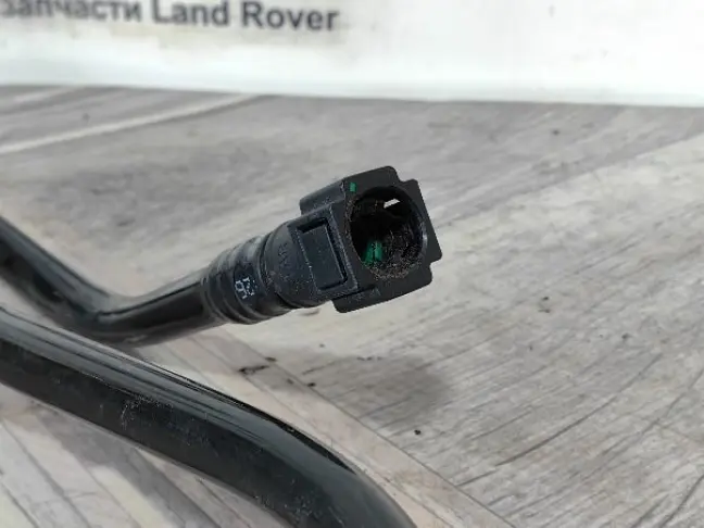 Трубка вакуумная Range Rover 4 L405 5.0