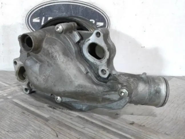Помпа Range Rover L405 L494 2012-2017 5.0