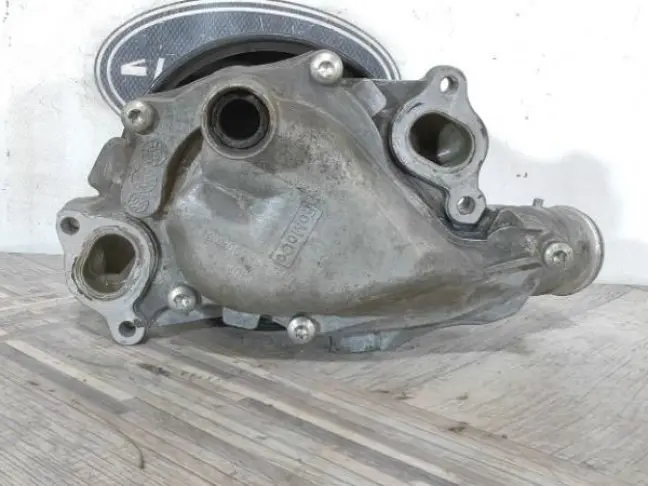 Помпа Range Rover L405 L494 2012-2017 5.0