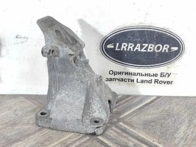 Кронштейн двигателя правый Range Rover L494 3.0SC