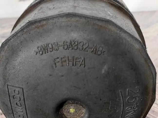 Корпус масляного фильтра Range Rover 4 L405 5.0