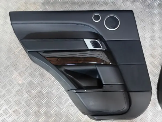 Обшивки карты дверей Range Rover 4 L405
