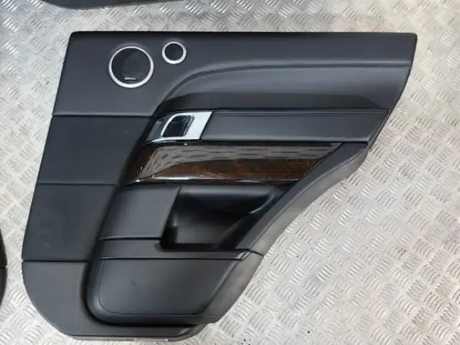 Обшивки карты дверей Range Rover 4 L405