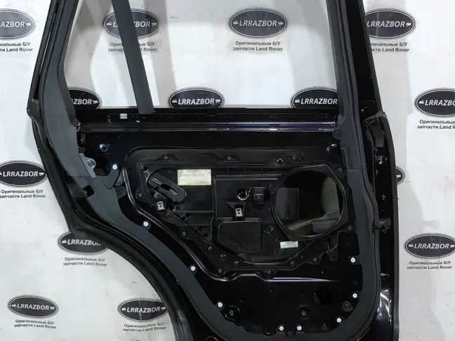 Дверь левая задняя Range Rover 4 L405