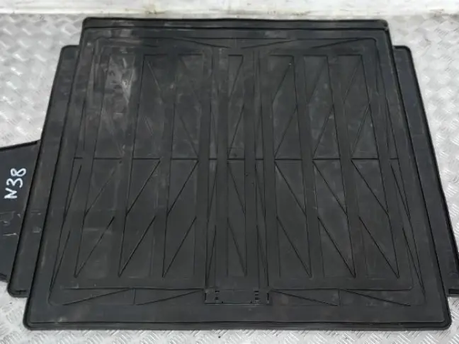 Коврик в багажник резина Range Rover 4 L405