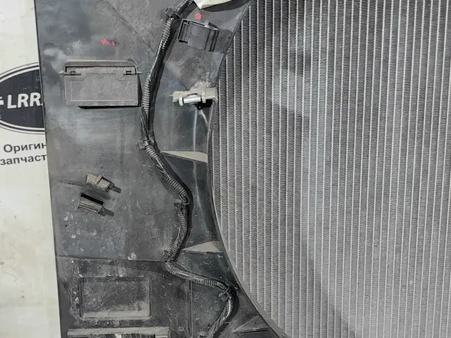 Кассета радиаторов Range Rover 4 L405 5.0 508PS