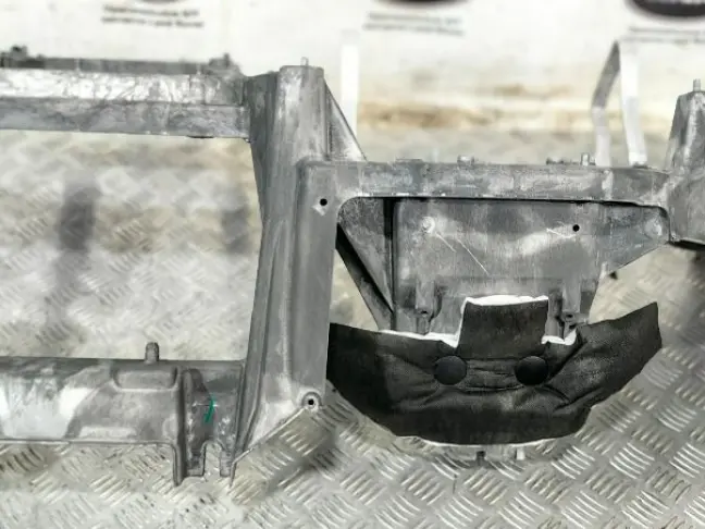 Каркас торпедо Range Rover 4 L405