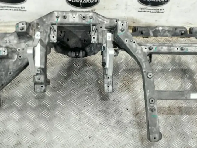 Каркас торпедо Range Rover 4 L405