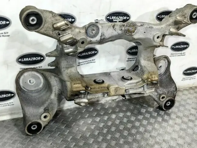 Подрамник задний Range Rover Sport 2 L494 L405