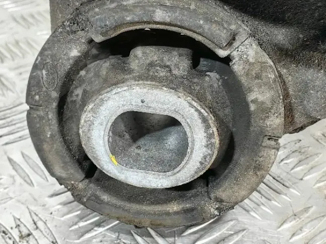 Подрамник задний Range Rover Sport 2 L494 L405