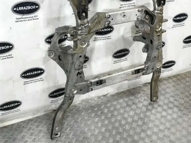 Подрамник передний Range Rover Sport 2 L494 L405