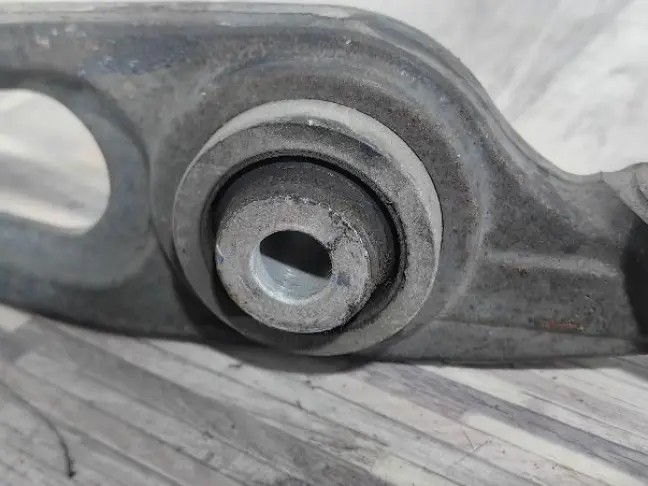 Рычаг передний правый прямой Range Rover 4 L405