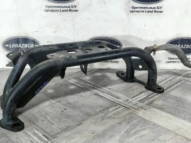 Опора раздатки Range Rover 4  L405