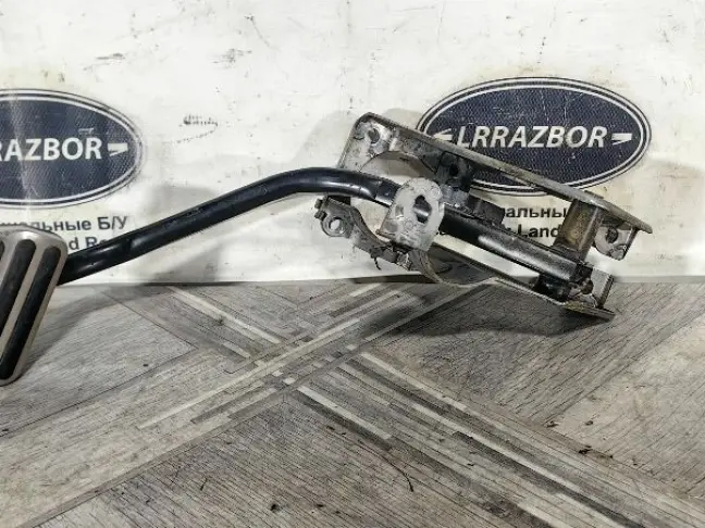 Педаль тормоза Range Rover 4  L405