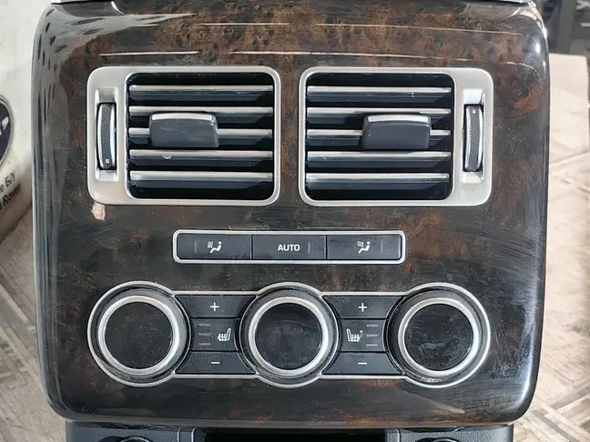 Консоль подлокотник Range Rover 4 L405 холодильник