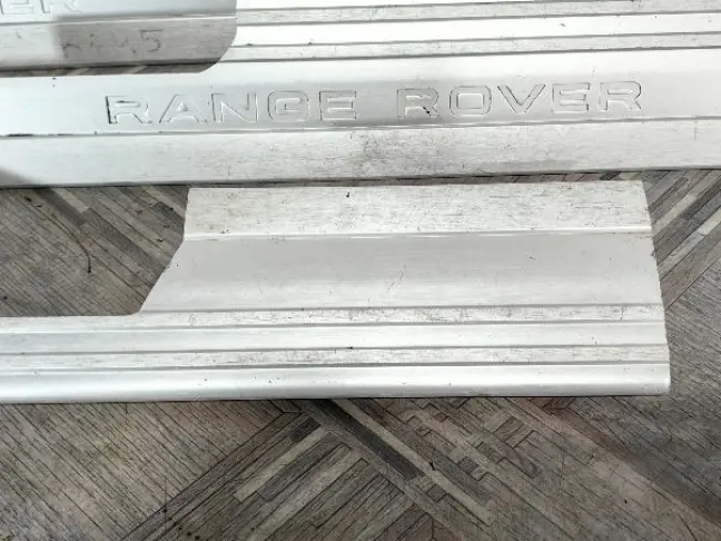 Молдинг порогов салонный Range Rover L322