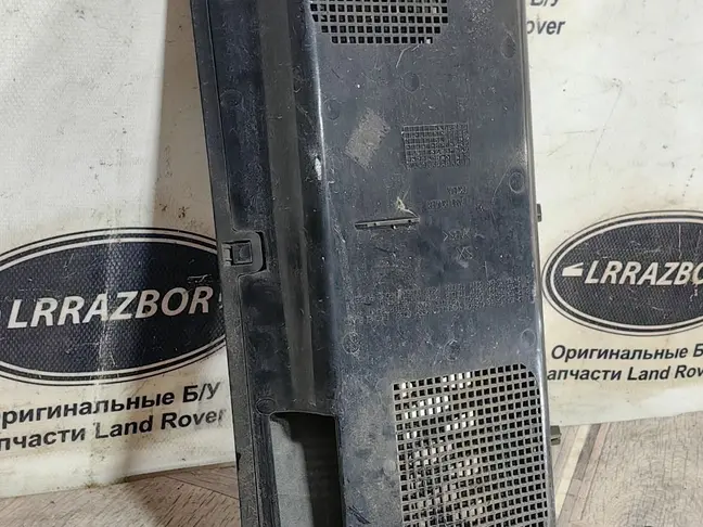 Жабра в крыло левая Range Rover L322 09-12