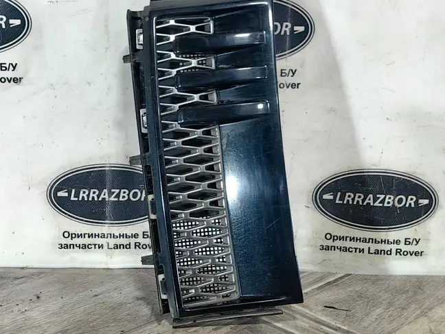 Жабра в крыло левая Range Rover L322 09-12