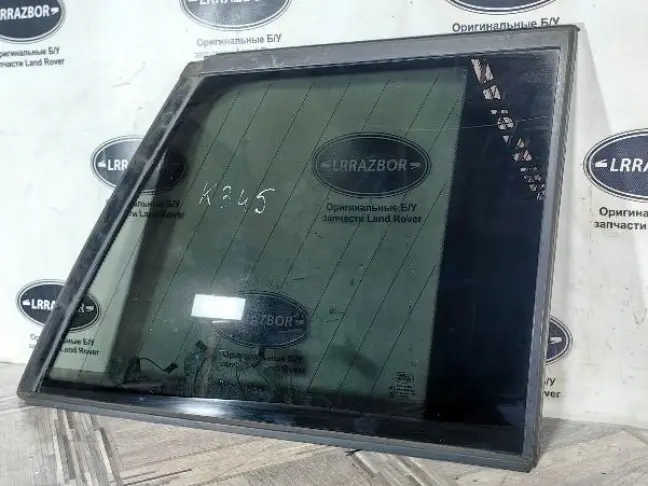 Стекло кузовное глухое правое Range Rover L322