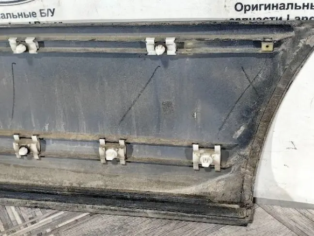 Молдинг двери правый задний Range Rover 3 L322