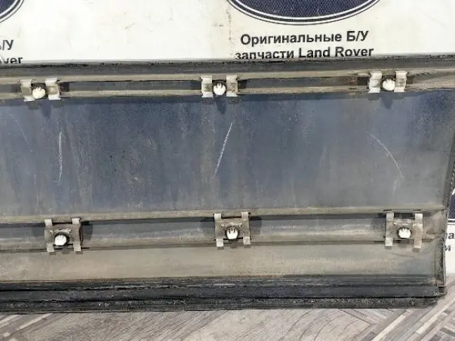 Молдинг двери левый передний Range Rover 3 L322