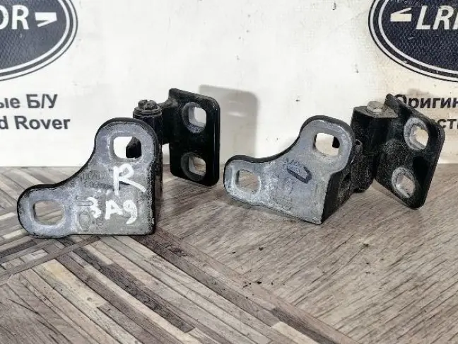 Петли двери задняя правая Range Rover 3 L322 02-12