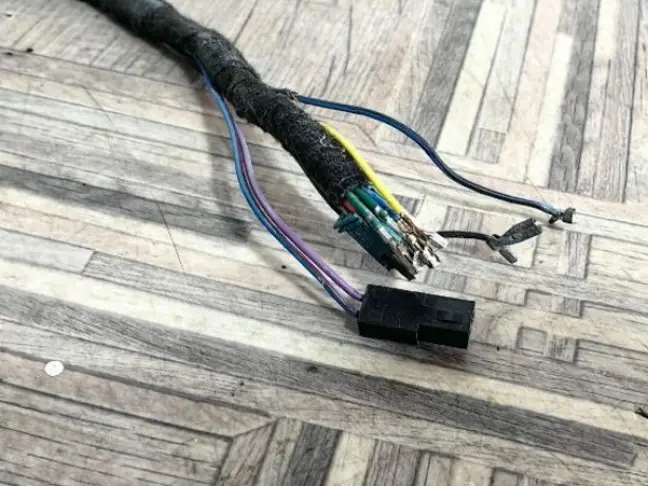 Кронштейн зеркала правый Range Rover L322 09-12