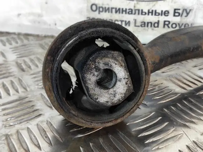 Рычаг передний нижний левый Range Rover L322