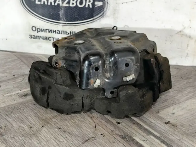 Кожух ТНВД Range Rover 3 L322 4.4 448DT