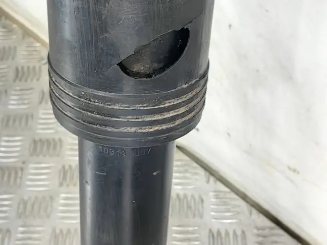 Амортизатор задний левый Range Rover L322 09-12