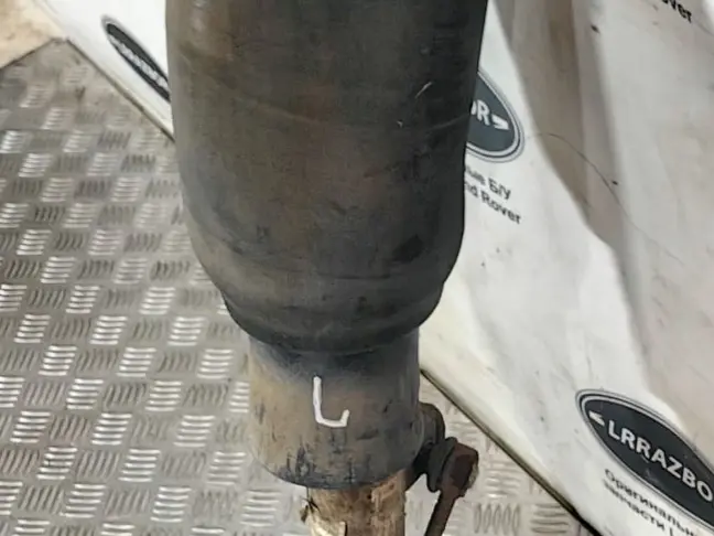 Стойка передняя левая CVD Range Rover L322 09-12