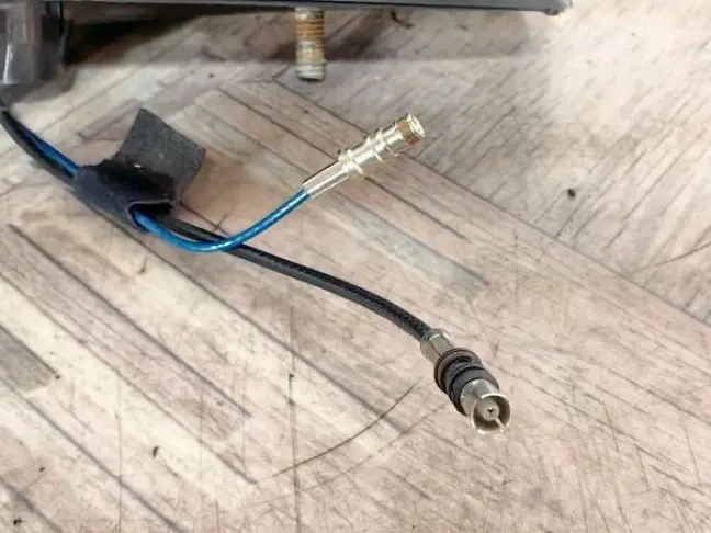 Антенна плавник на крышу Range Rover 3 L322 05+