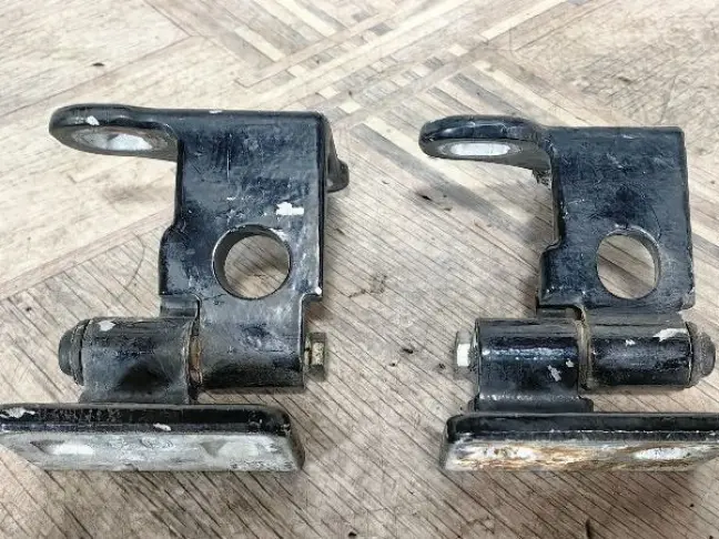 Петли двери перед левая Range Rover 3 L322 02-12