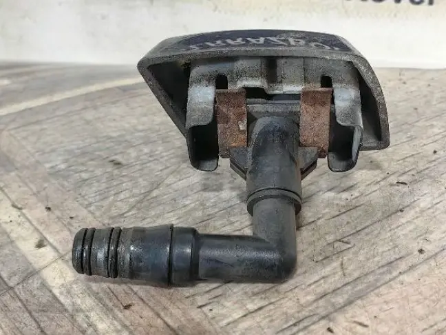 Форсунка фароомывателя левая Range Rover L322