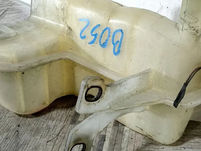 Расширительный бачок Range Rover L322 05-09