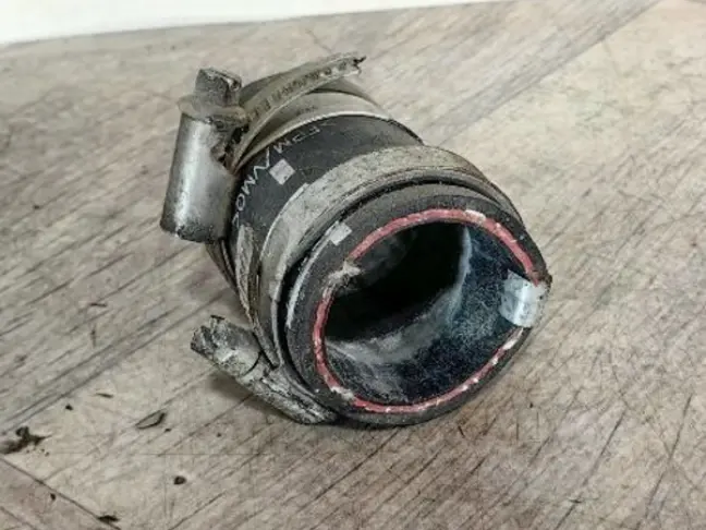 Патрубок турбины левый Range Rover 3 L322 3.6