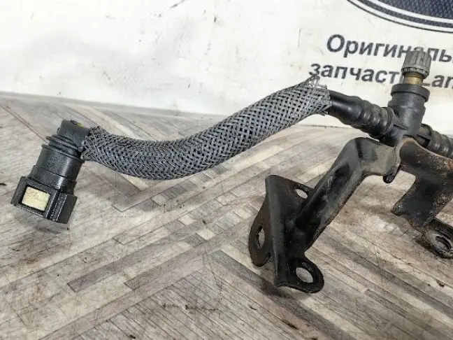 Трубка топливная Range Rover 3 L322 3.6