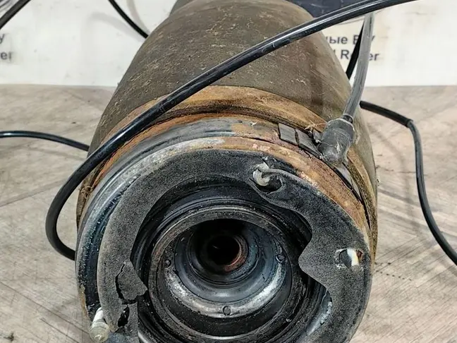 Пневмобаллон левый передний Range Rover 3 L322