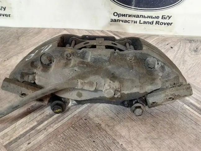 Суппорт правый передний Range Rover 3 L322 4 порш