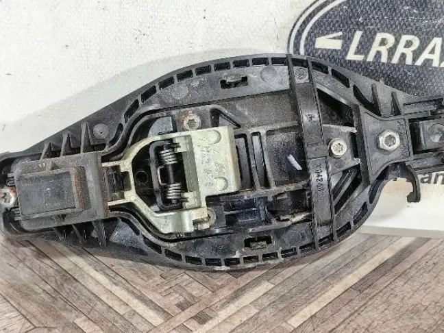 Ручка двери передняя правая Range Rover L322